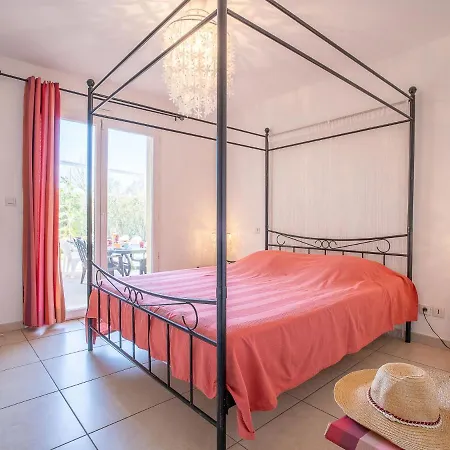 Villa Les De L'etang By Interhome