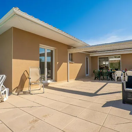 Villa Les De L'etang By Interhome Canet-en-Roussillon